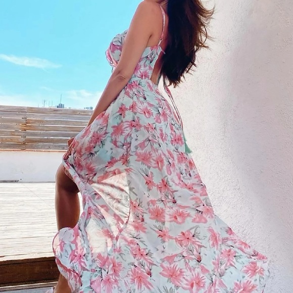 Fashion Nova Dresses & Skirts - Fashion Nova Grow Matter What floral maxi dress size small mint pink NEW